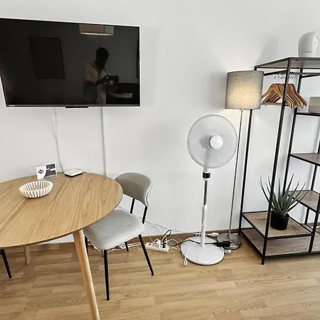 Cute In The Center - Crown 42 Апартаменты *