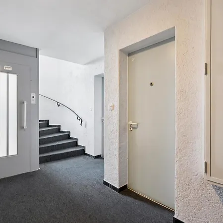 Cute In The Center - Crown 42 * 취리히